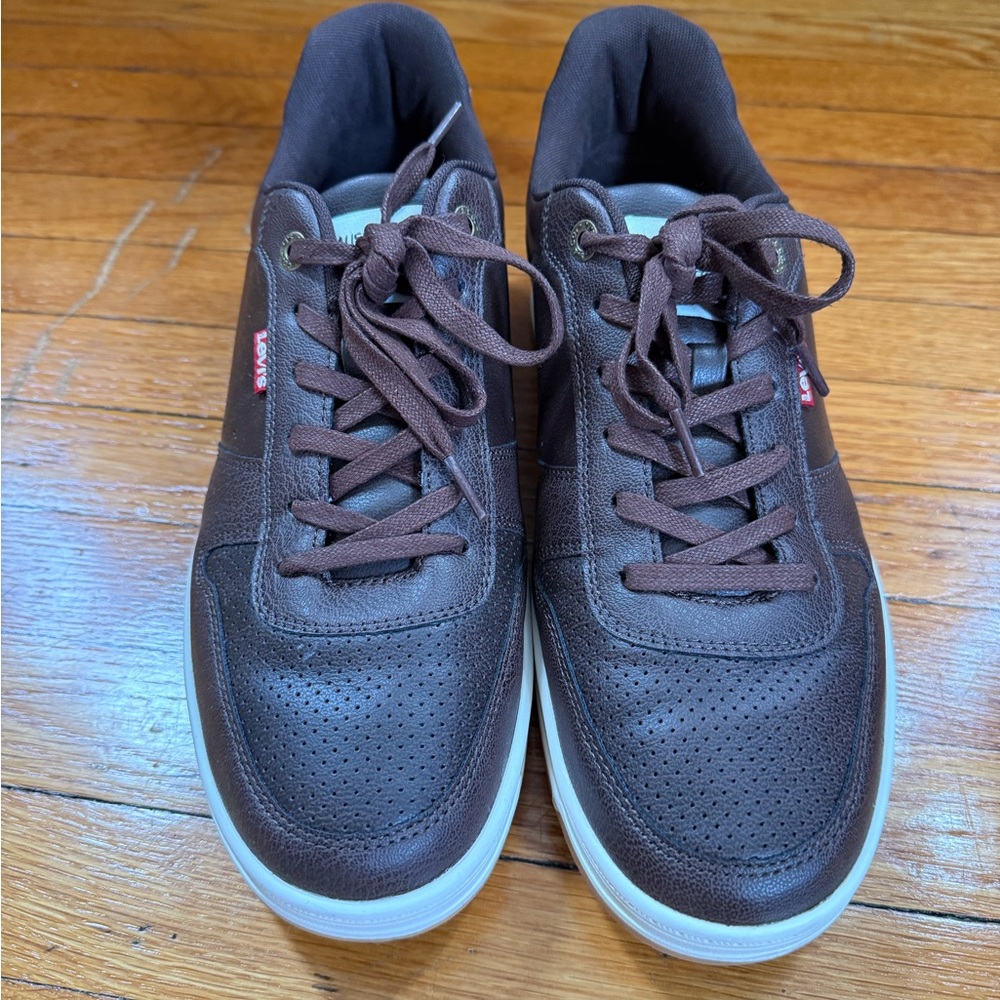 Levi’s Men's Brown Leather Sneakers
